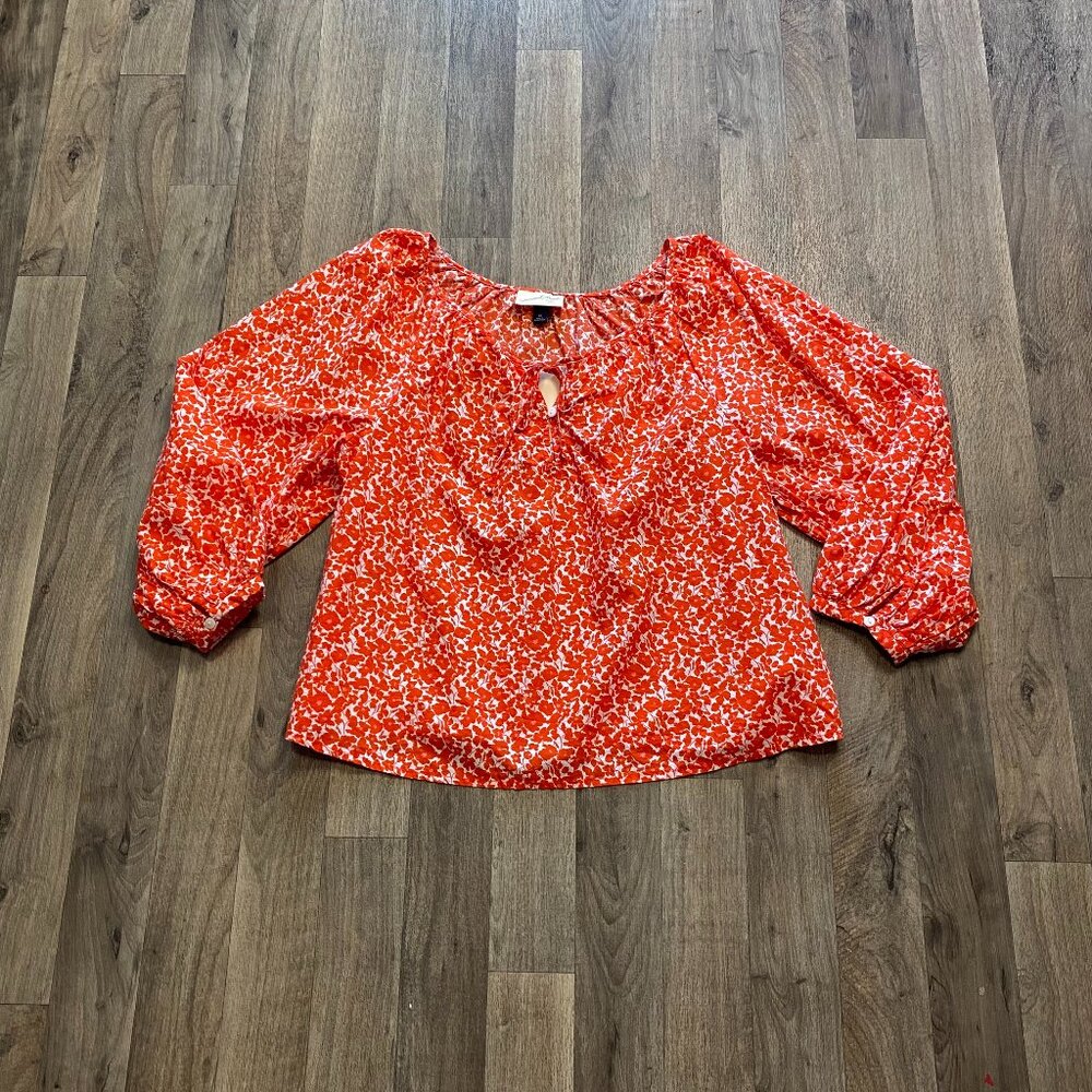 Universal Thread Red Floral Keyhole Peasant Blouse